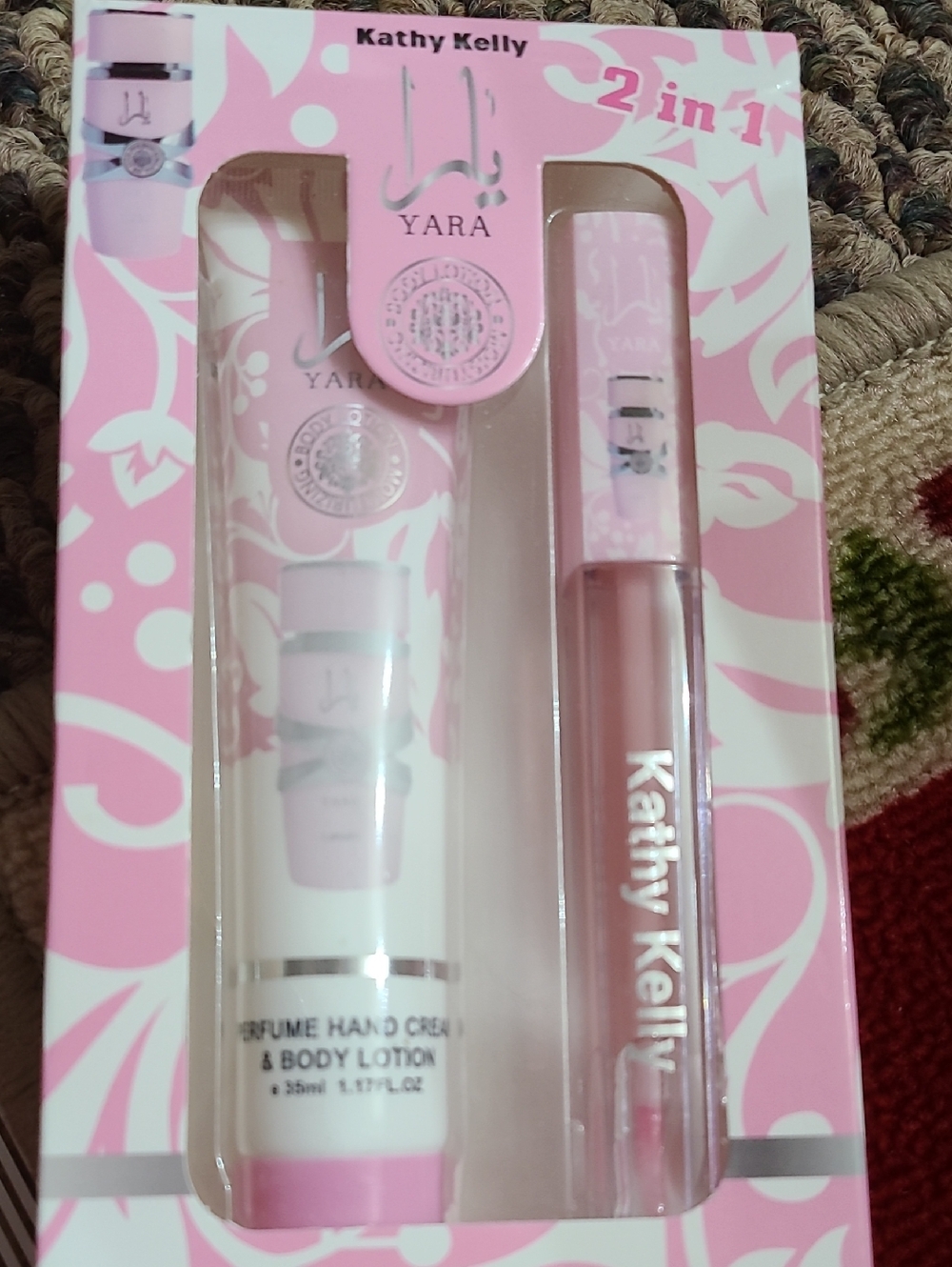Lip Gloss & Hand Cream Gift Set - Pink